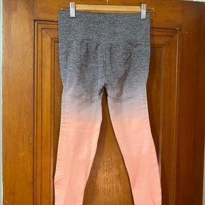 NWT Astoria Activewear ombré leggings